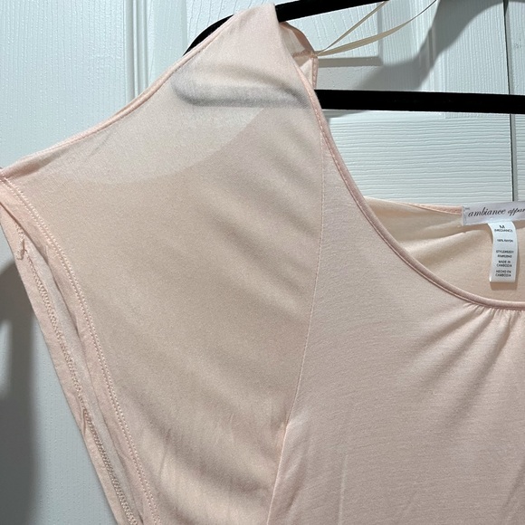 2 Piece Bundle Flowy Top Set - Picture 3 of 11